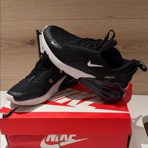 Nike Air Max 270 Black Sneakers